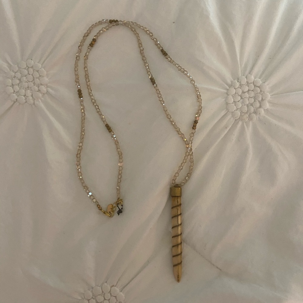 NWOT Statement necklace